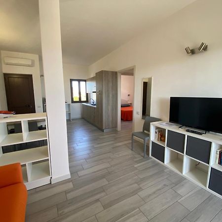 Nora'S Flats Apartment Triscina Exterior foto